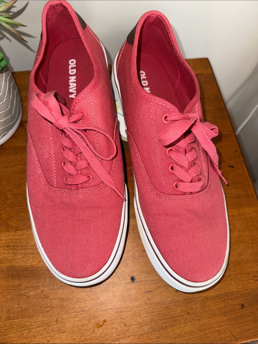 Old Navy Women's Coral-Pink Canvas Lace-Up Sneakers